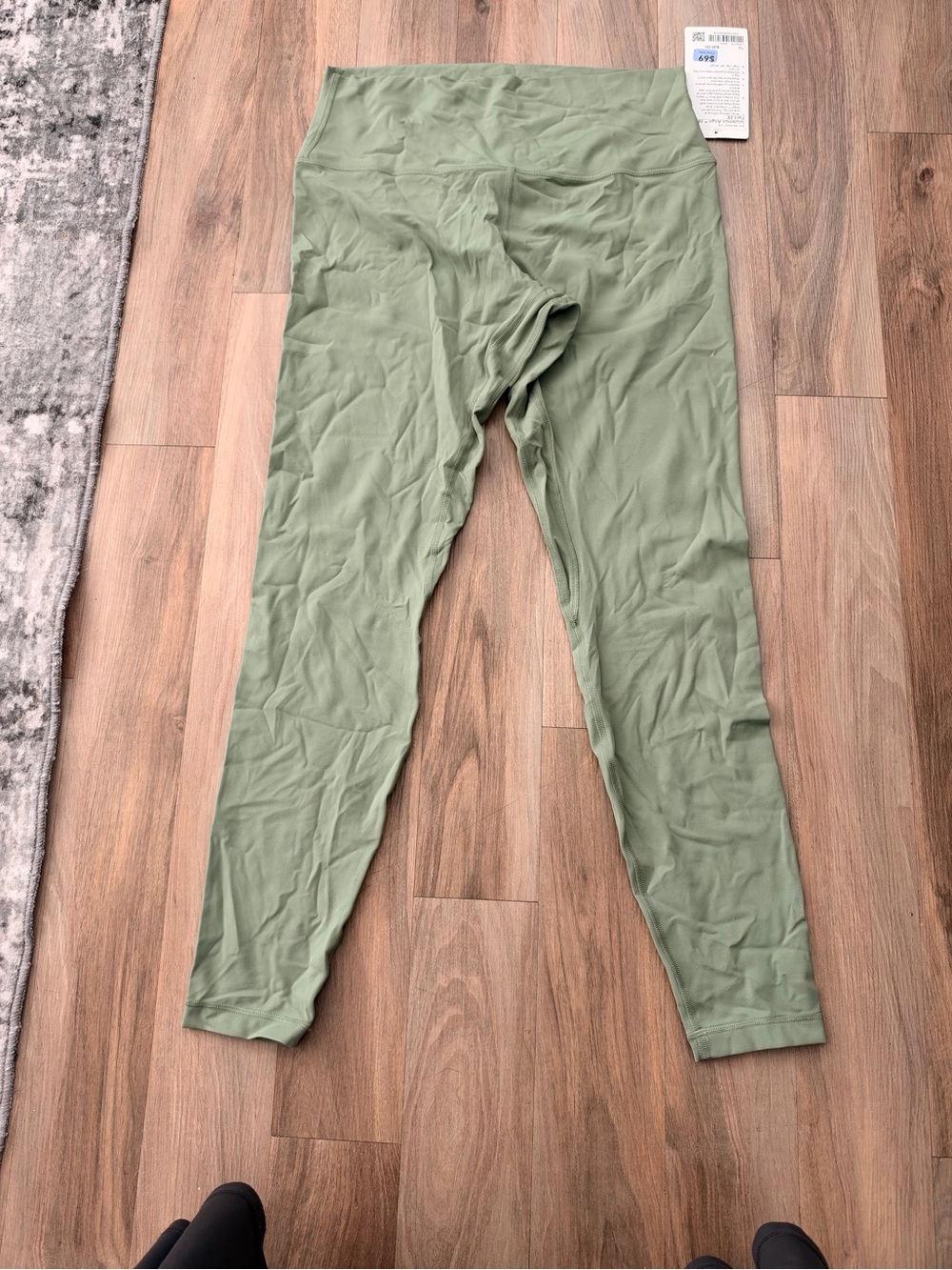 lululemon athletica Women's High-Rise Leggings in Sage Green